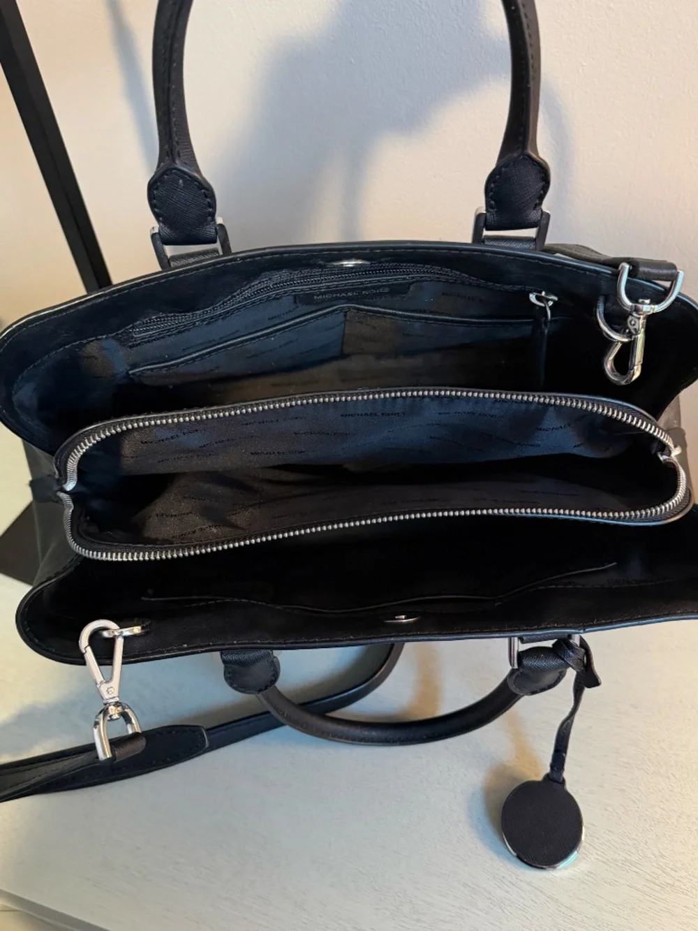 Michael Kors medium Savannah Leather Satchel bag tote